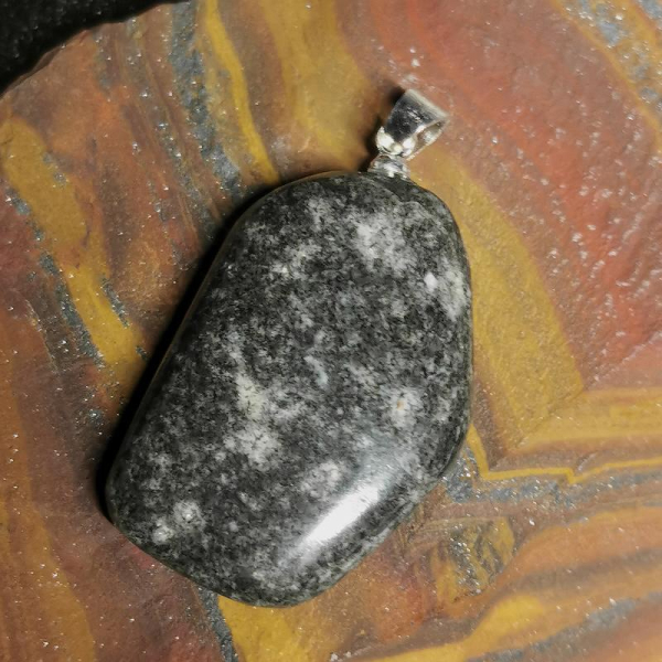 Phonolith Anhänger